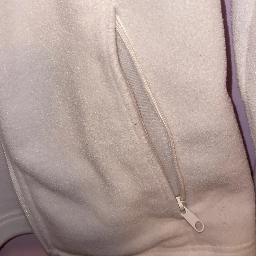 WOMENS WHITE COLUMBIA JACKET - Picture 3 of 8